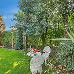 Casa Viola Garden - Happy