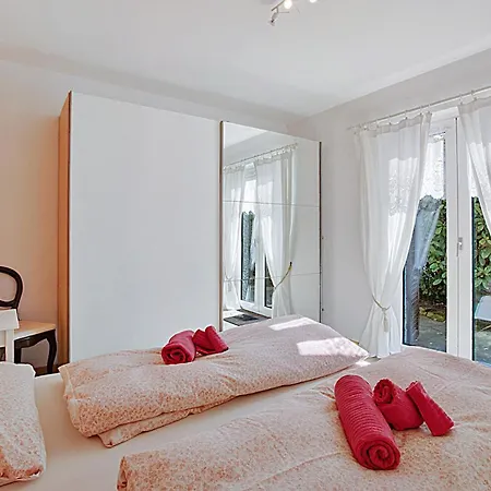 Apartment Casa Viola Garden - Happy