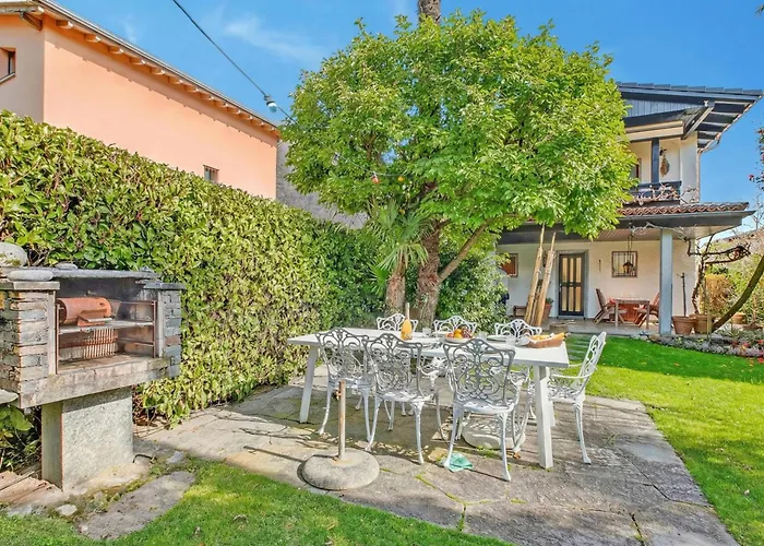 Apartment Casa Viola Garden - Happy